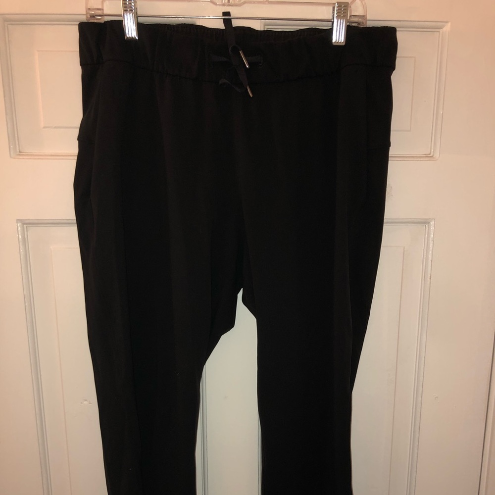 Lululemon Women’s On the Fly 7/8 Pant Woven